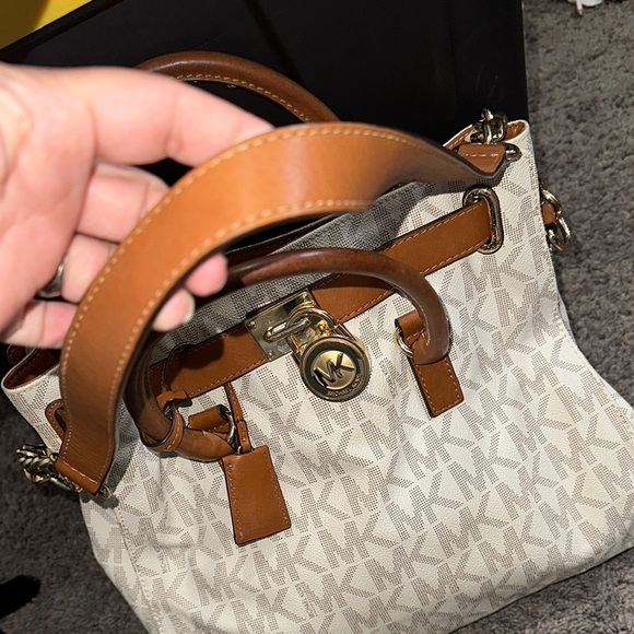 Michael Kors White and Brown Signature Tote Bag - Picture 5 of 10